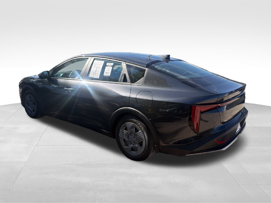 Used 2025 Kia K4 FWD image 3