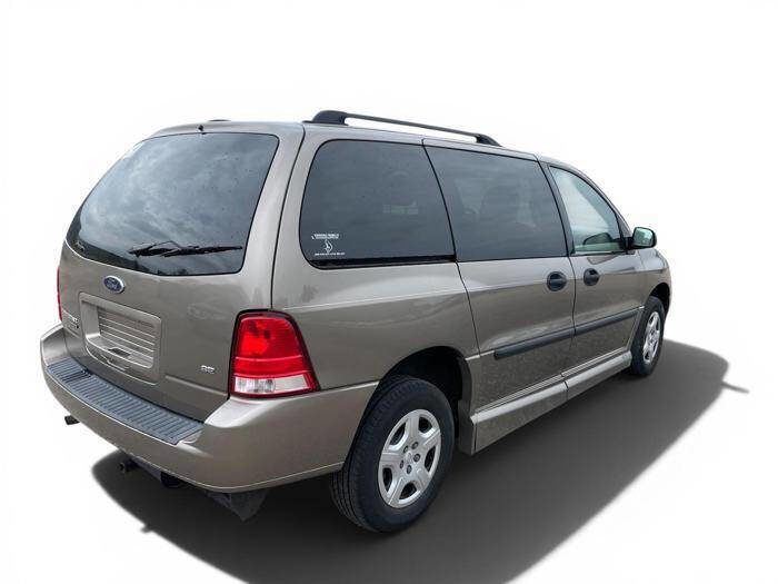 Used 2006 Ford Freestar SE FWD image 5