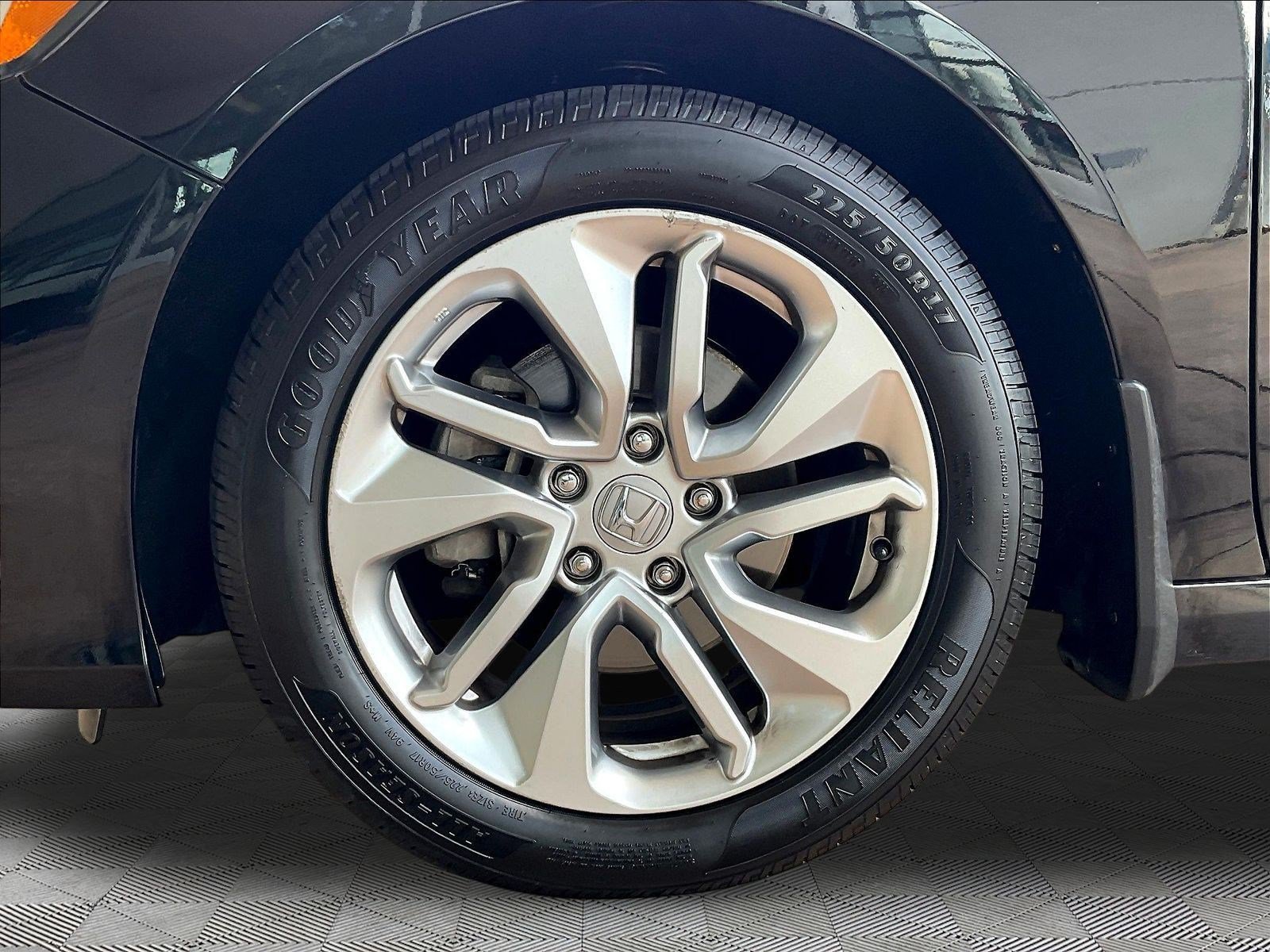 Used 2018 Honda Accord LX image 31