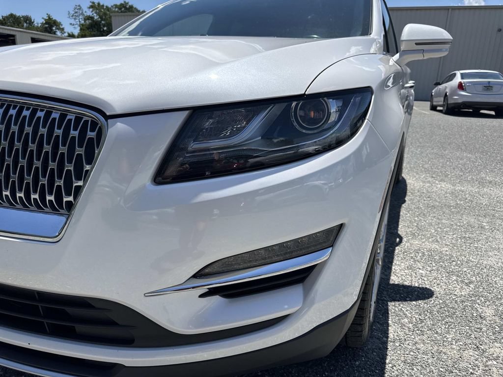 Used 2019 Lincoln MKC Reserve FWD image 9