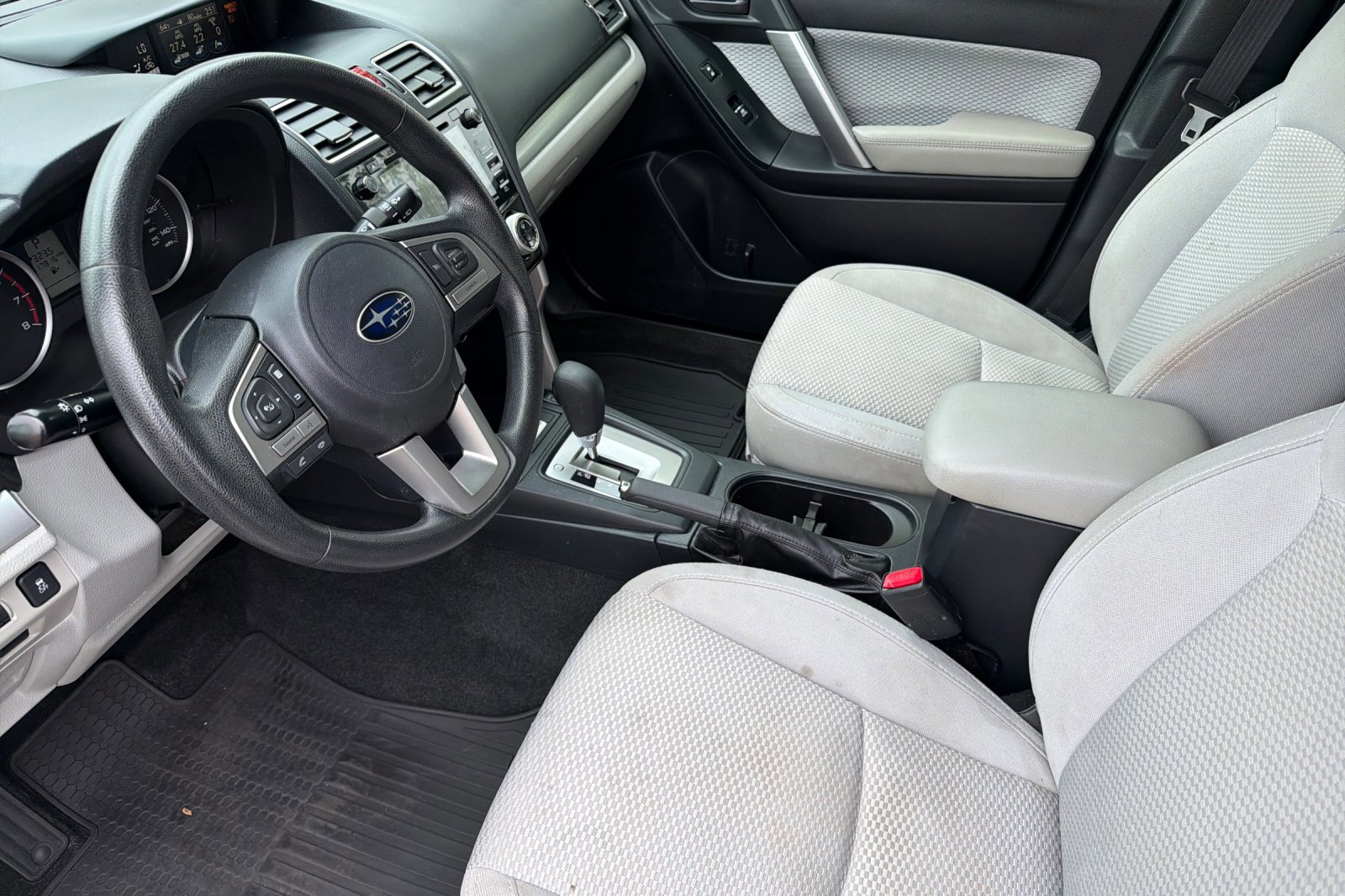 Used 2018 Subaru Forester 2.5i Premium w/ All-Weather Package AWD/4WD image 10