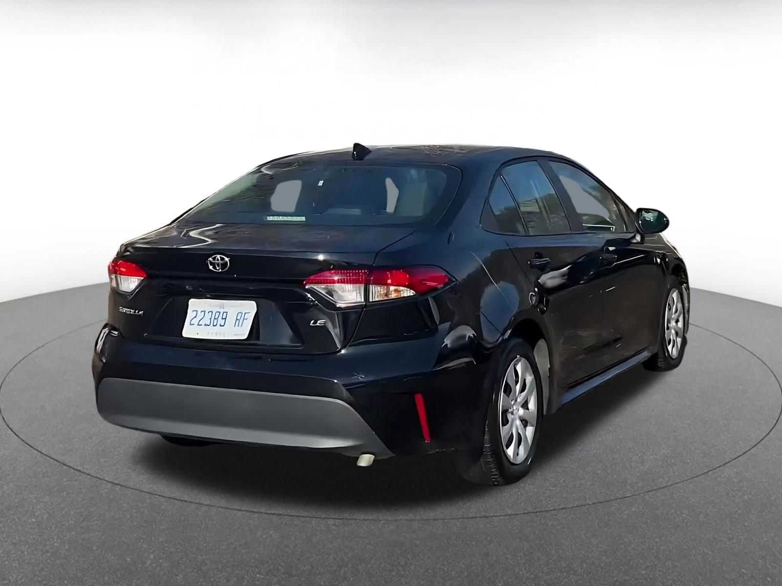 Used 2025 Toyota Corolla LE image 14