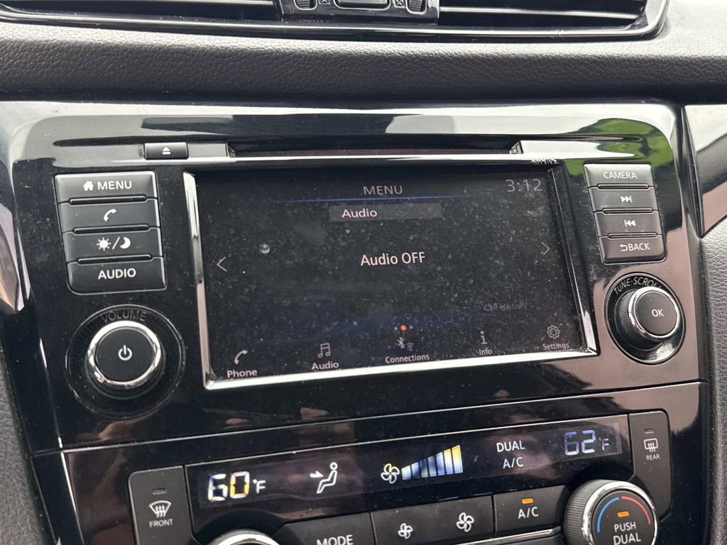 Certified 2022 Nissan Rogue Sport SV image 23