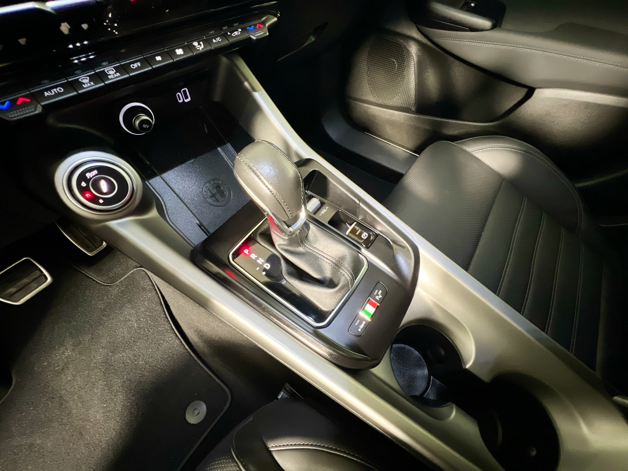 Used 2024 Alfa Romeo Tonale Veloce image 26