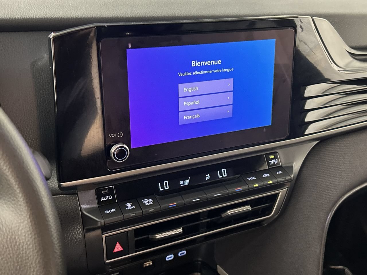 Used 2025 Toyota Camry LE FWD image 17