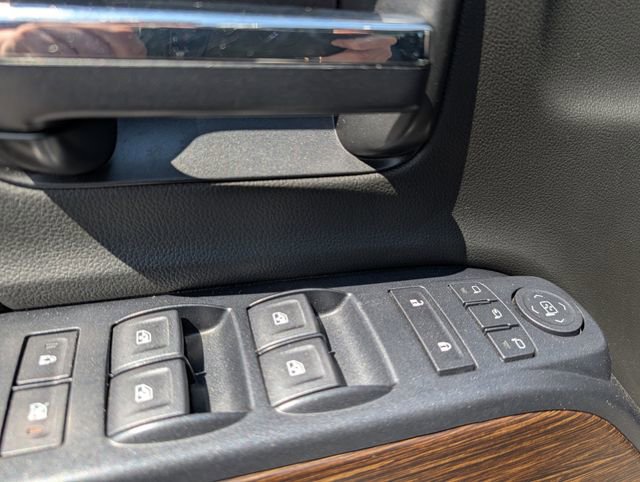 Used 2019 GMC Sierra 2500 Denali w/ Duramax Plus Package AWD/4WD image 16