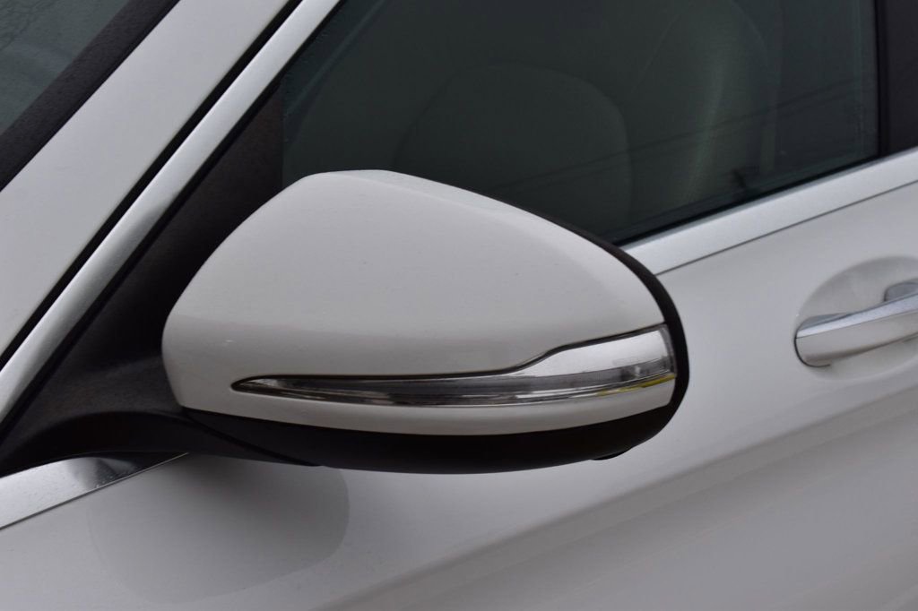 Used 2015 Mercedes-Benz C 300 Sedan image 28
