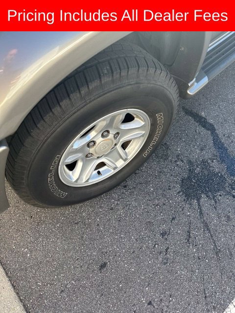 Used 2000 Toyota 4Runner Limited AWD/4WD image 4