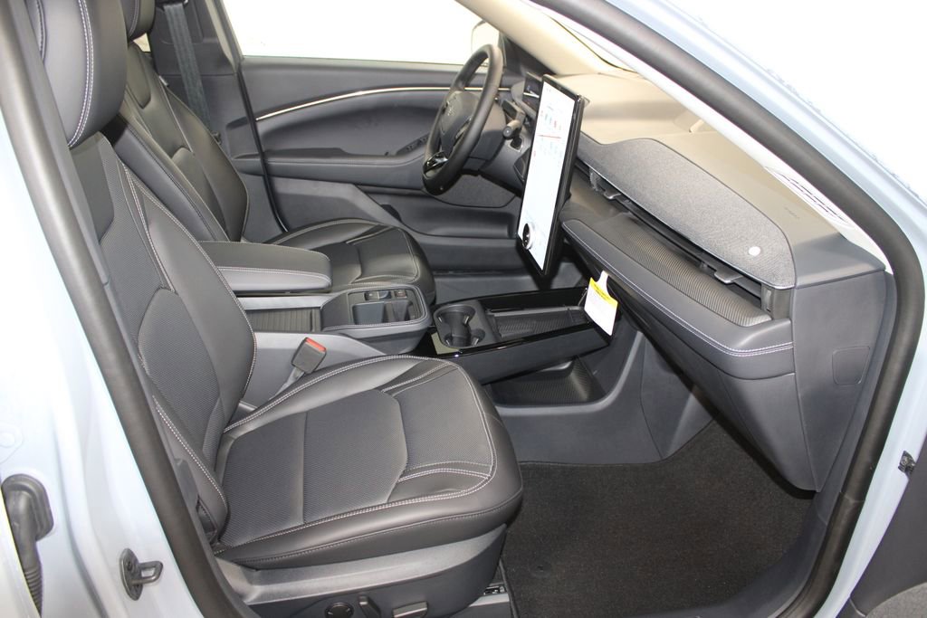 New 2025 Ford Mustang Mach-E Premium image 27