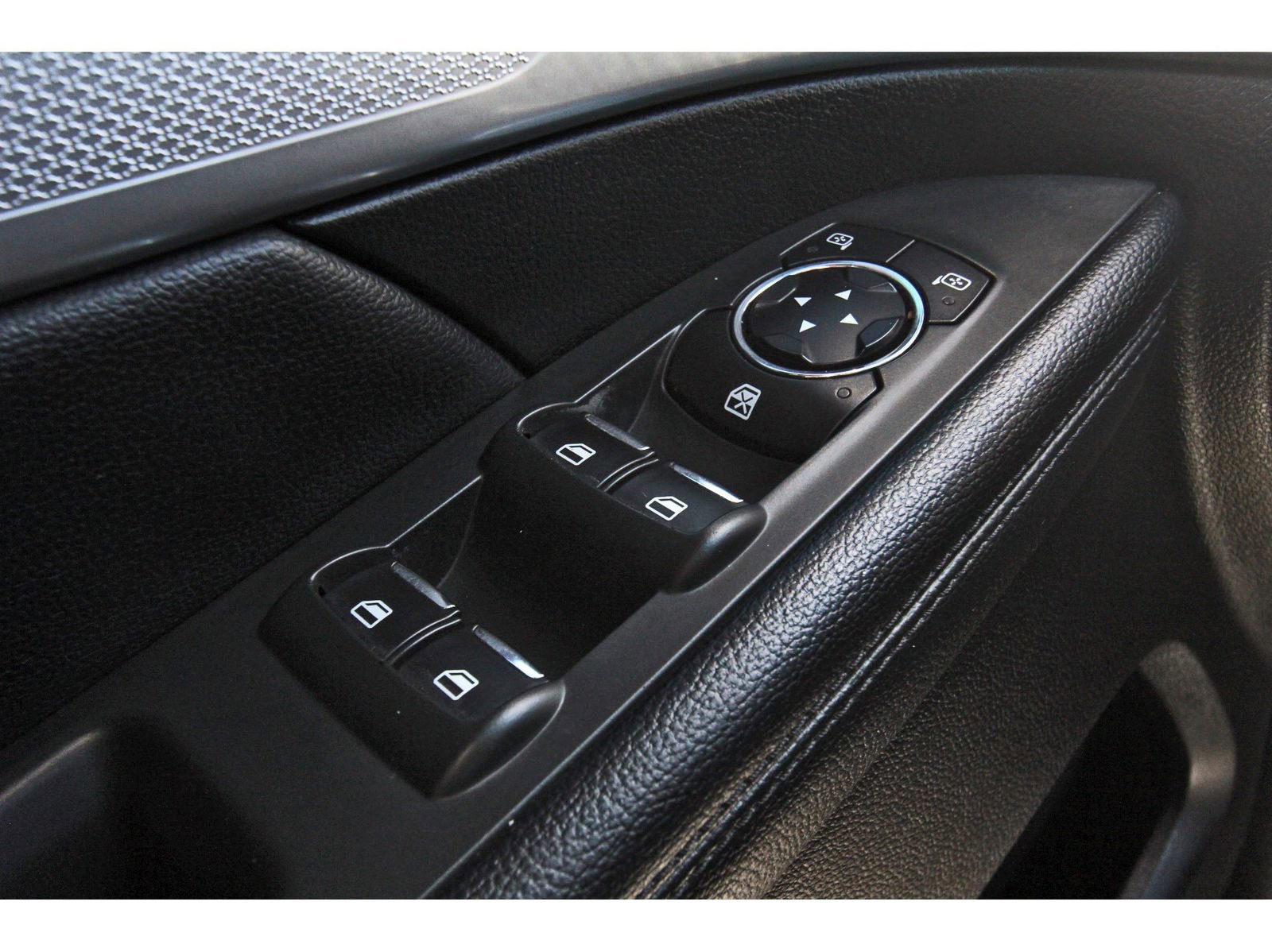 Used 2017 Ford Explorer XLT w/ Equipment Group 202A image 23