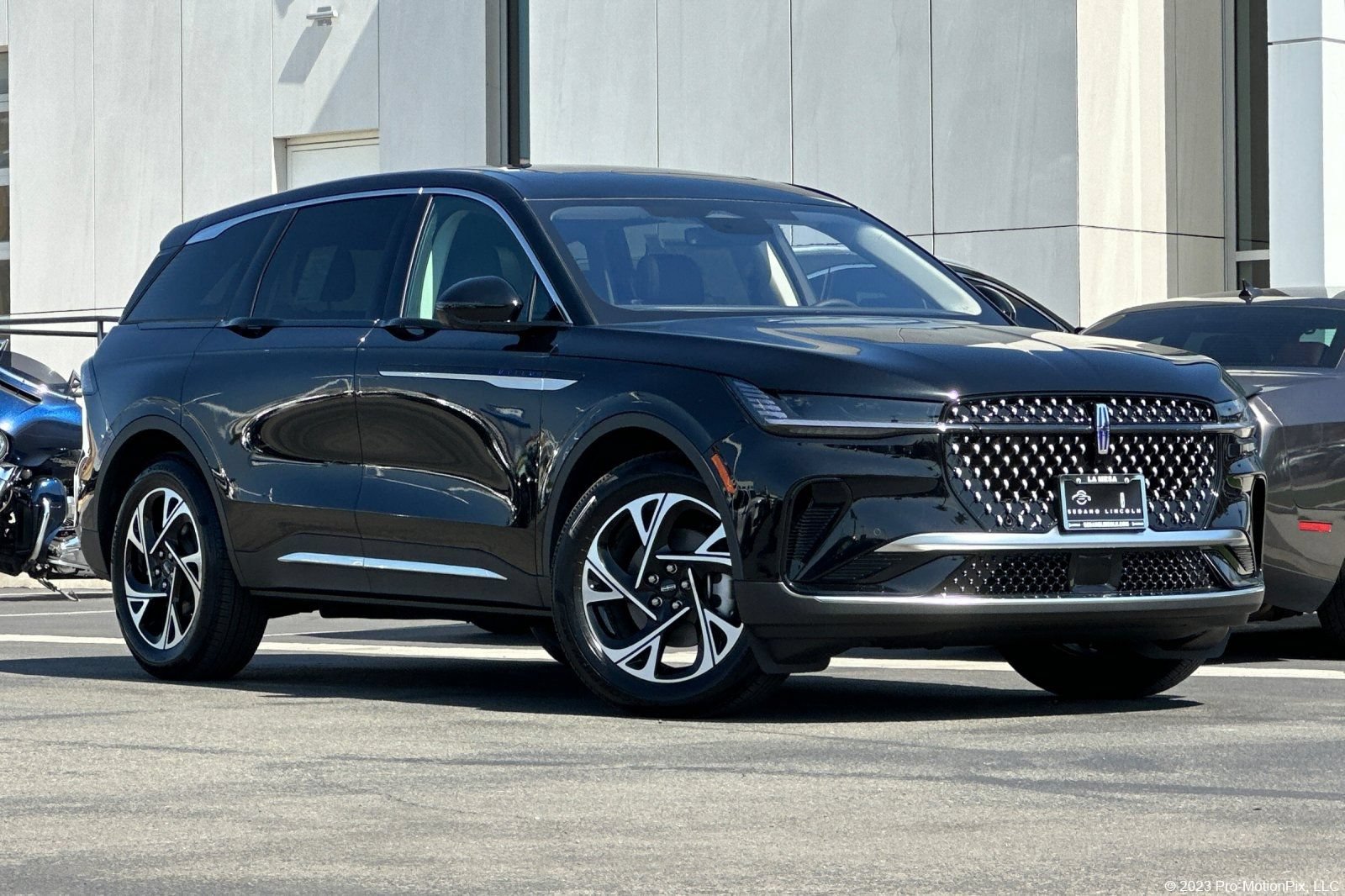 New 2026 Lincoln Nautilus Premier w/ Equipment Group 102A AWD/4WD image 1