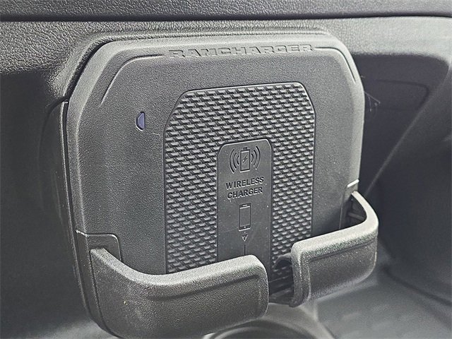 New 2025 RAM ProMaster 3500 w/ Quick Order Package 22G SLT image 33