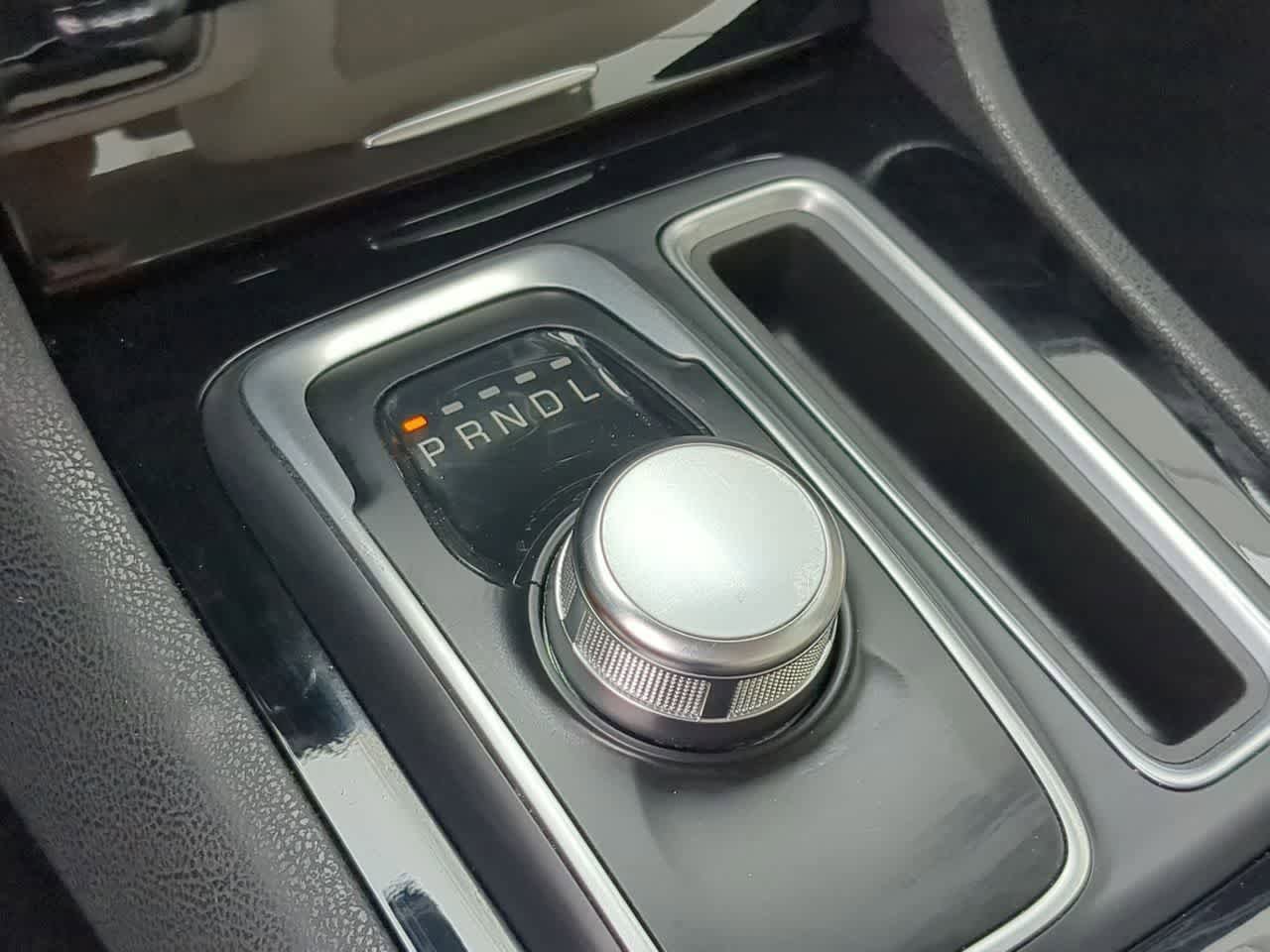 Used 2023 Chrysler 300 Touring w/ Safetytec Plus Group RWD image 30