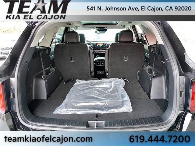 Used 2026 Kia Sorento EX w/ EX Premium Package FWD image 16