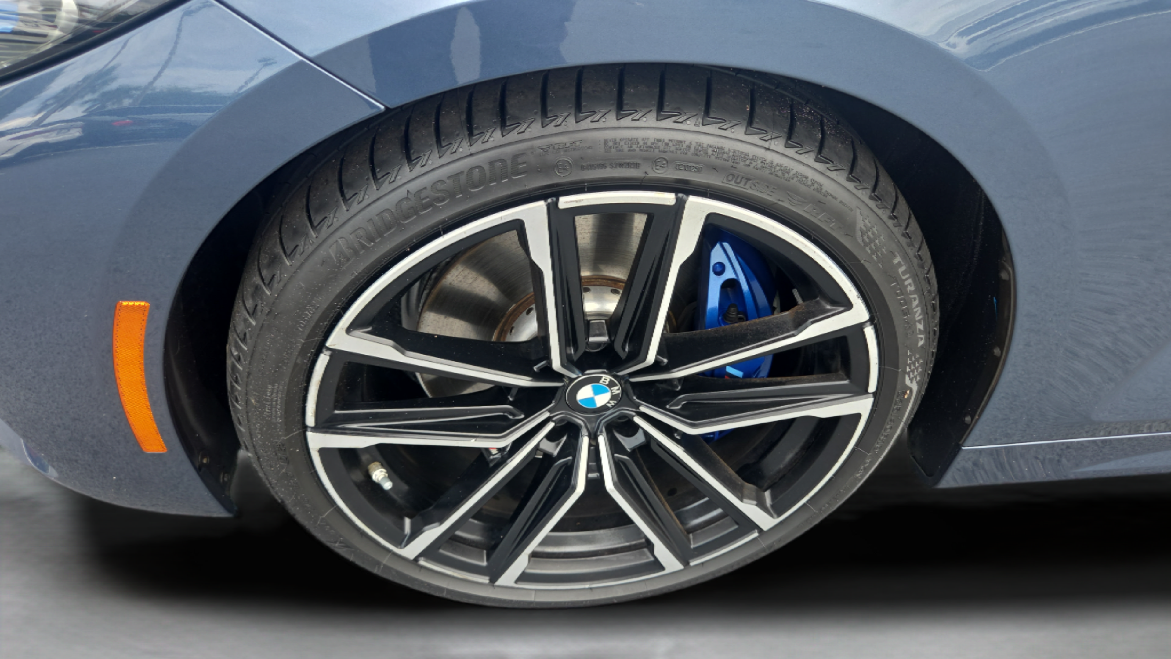 Used 2022 BMW M440i Convertible w/ Premium Package RWD image 36
