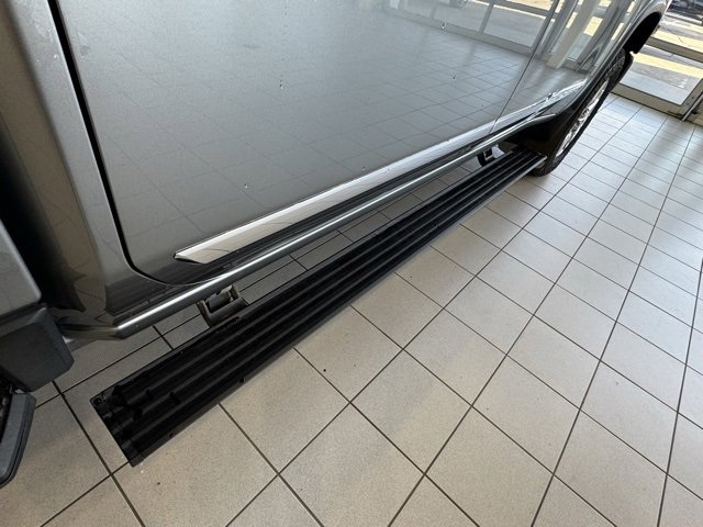 Certified 2024 Chevrolet Silverado 3500 High Country w/ High Country Premium Package image 39