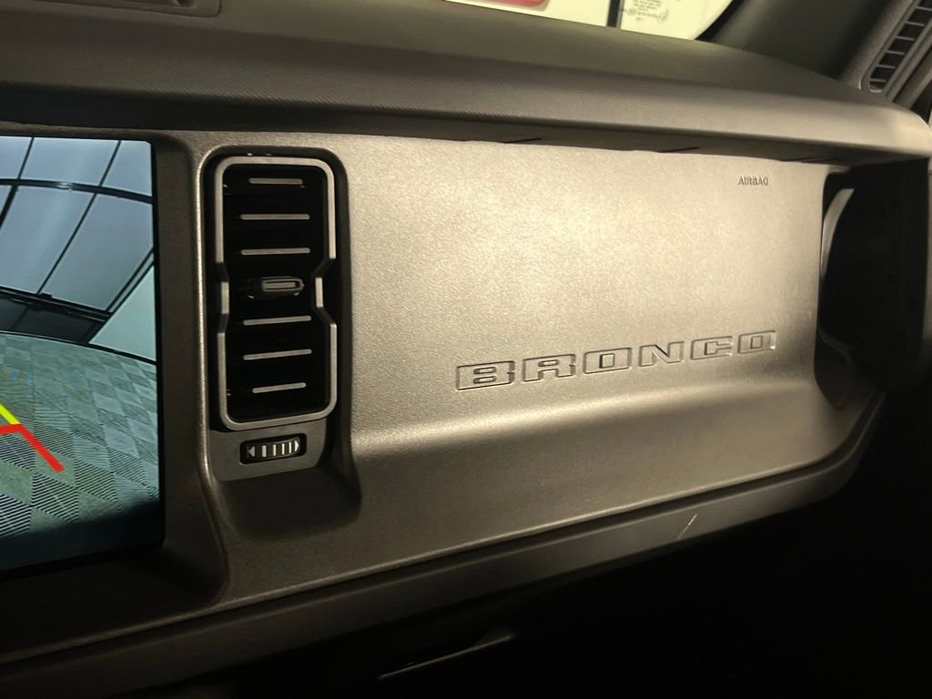 Used 2025 Ford Bronco Big Bend image 13