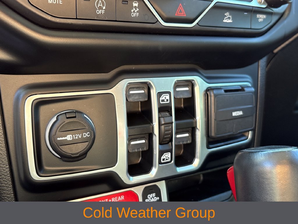 Used 2023 Jeep Gladiator Rubicon w/ Cold Weather Group AWD/4WD image 17
