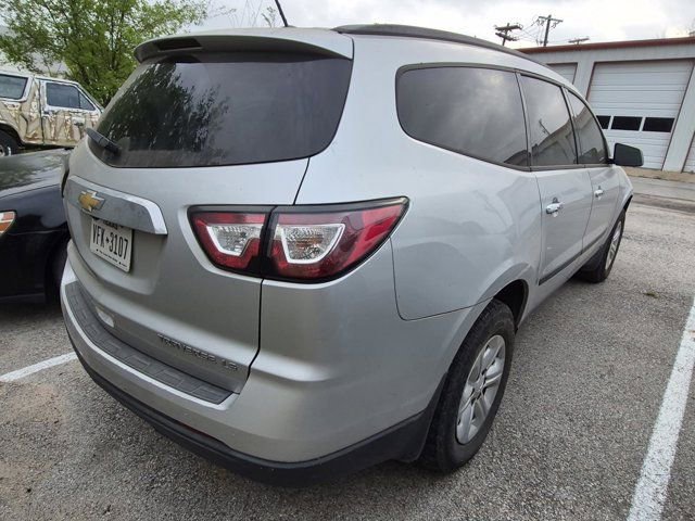 Used 2015 Chevrolet Traverse LS image 4