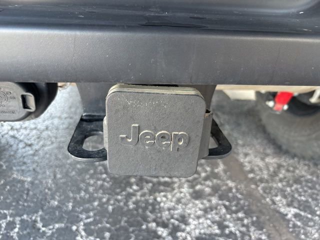 Used 2024 Jeep Wrangler Unlimited Rubicon w/ XTREMEE 35" Tire Package AWD/4WD image 24