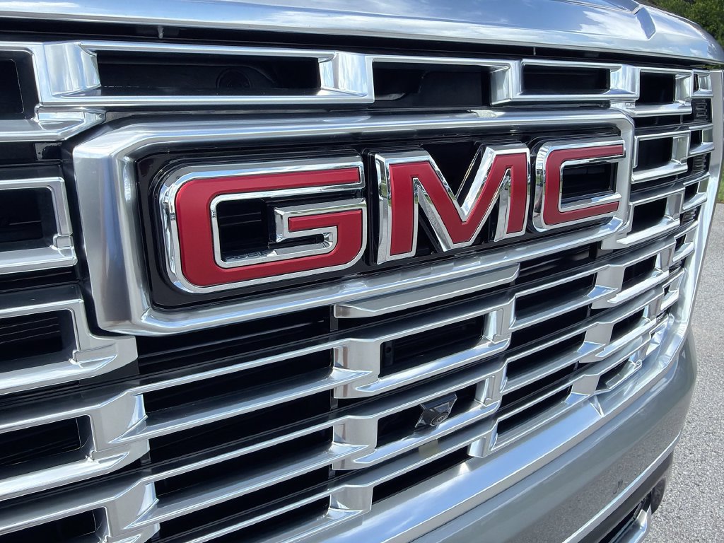 New 2026 GMC Yukon Denali w/ Advanced Technology Package AWD/4WD image 33