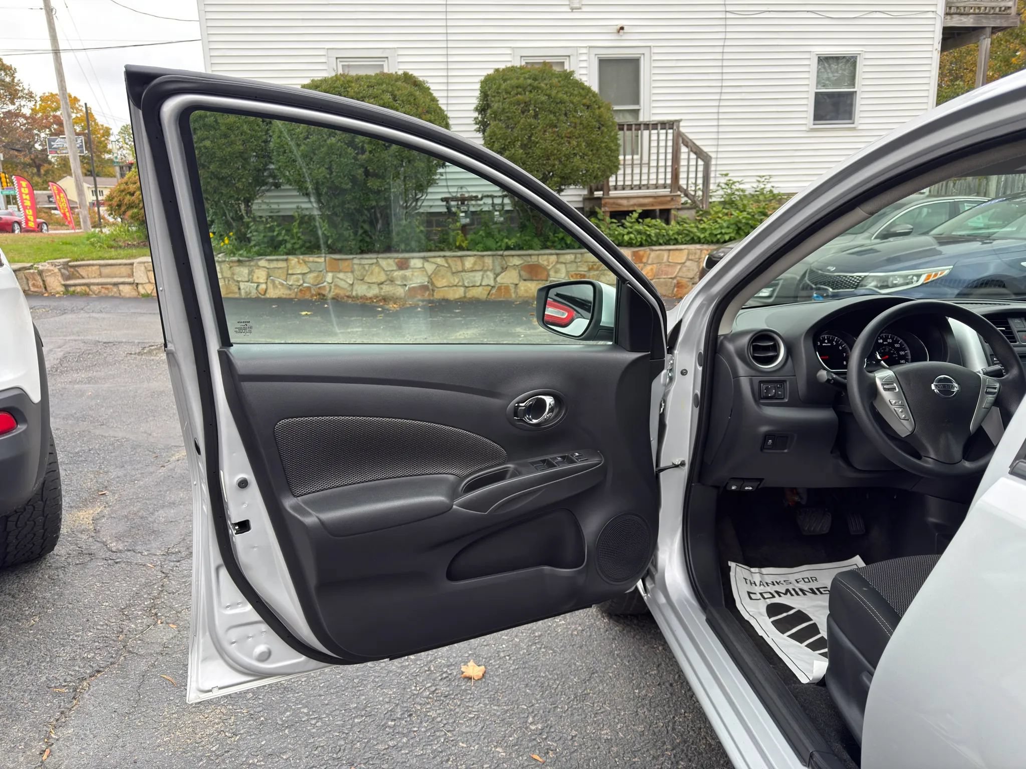 Used 2019 Nissan Versa SV FWD image 15