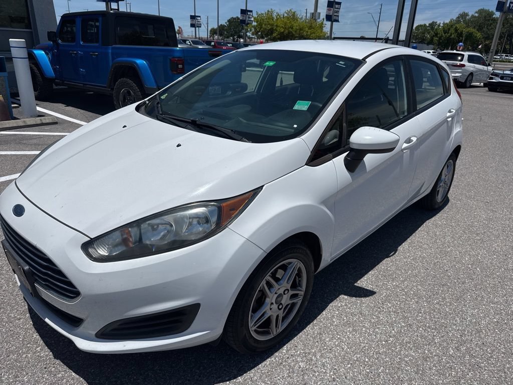 Used 2019 Ford Fiesta SE FWD image 1