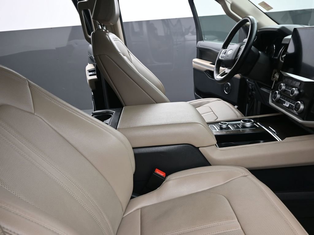 Used 2024 Ford Expedition Max Limited image 22