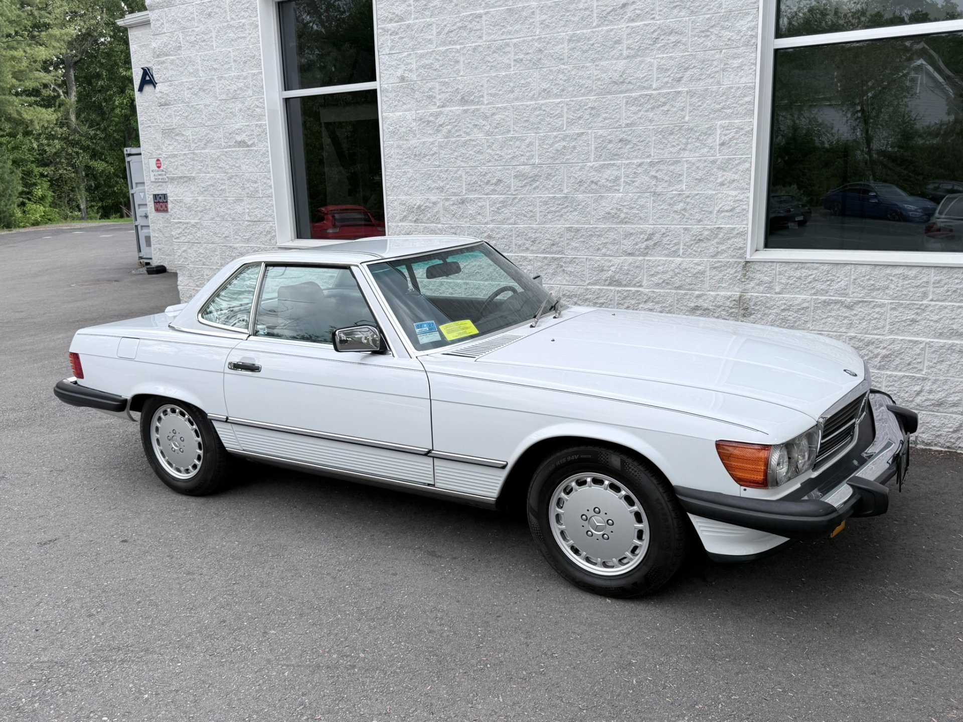 Used 1989 Mercedes-Benz 560 SL image 45