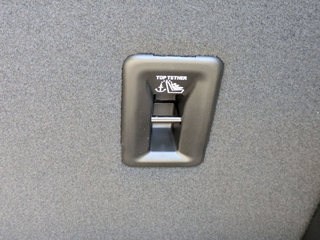 New 2027 Chevrolet Bolt LT FWD image 27