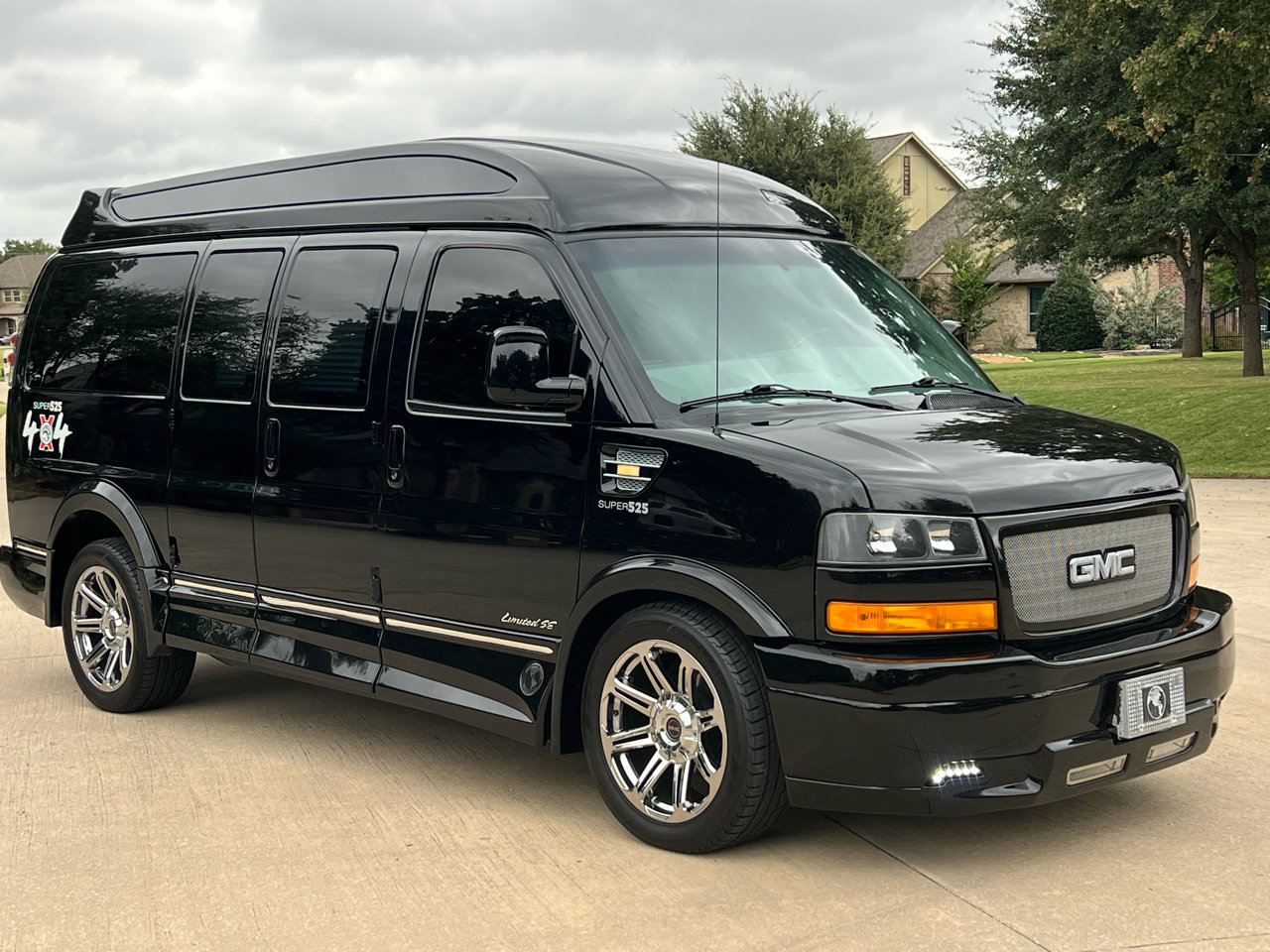 Used 2018 GMC Savana 3500 image 19