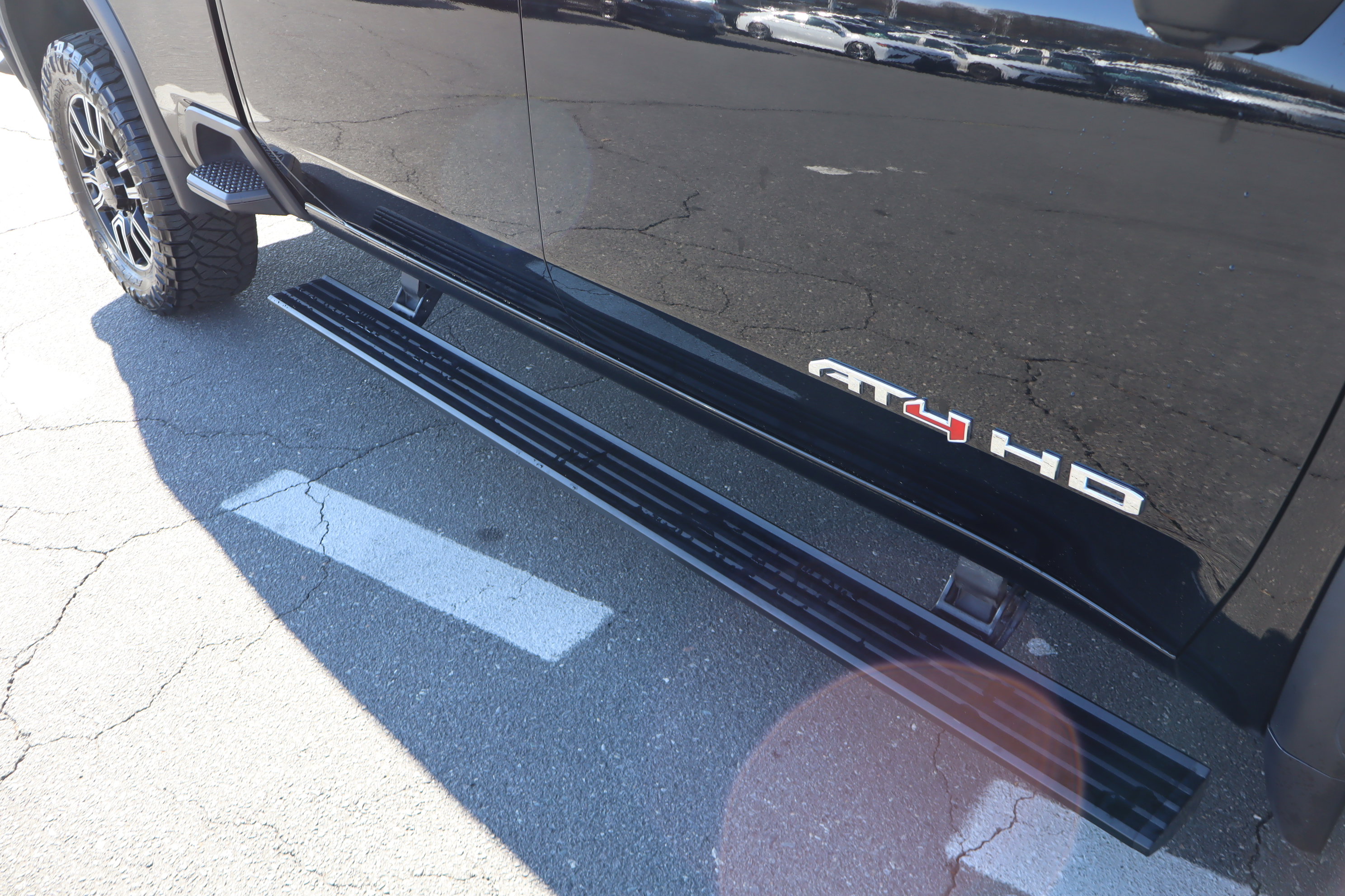 Certified 2023 GMC Sierra 2500 AT4 w/ AT4 Premium Plus Package image 13