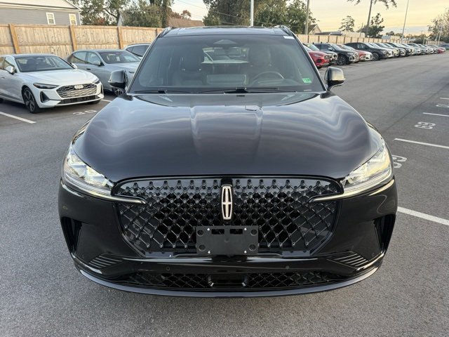 Used 2025 Lincoln Aviator Black Label w/ Jet Appearance Package image 4