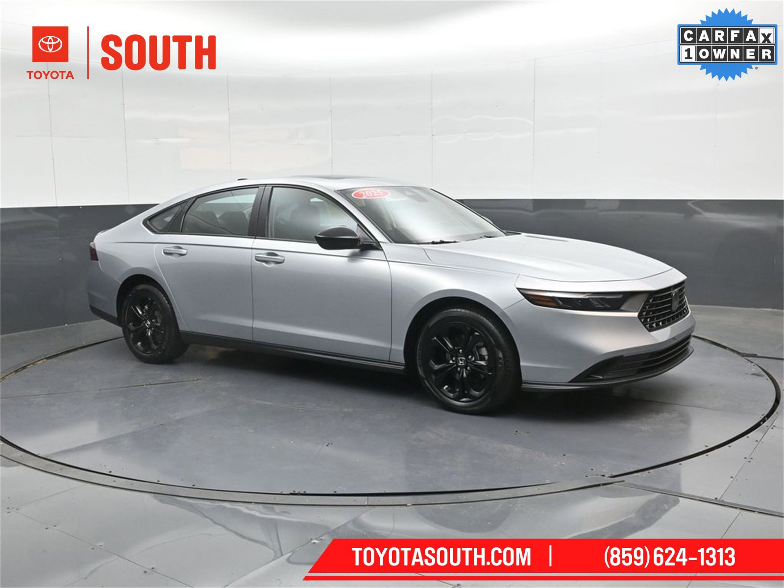 Used 2025 Honda Accord SE image 4