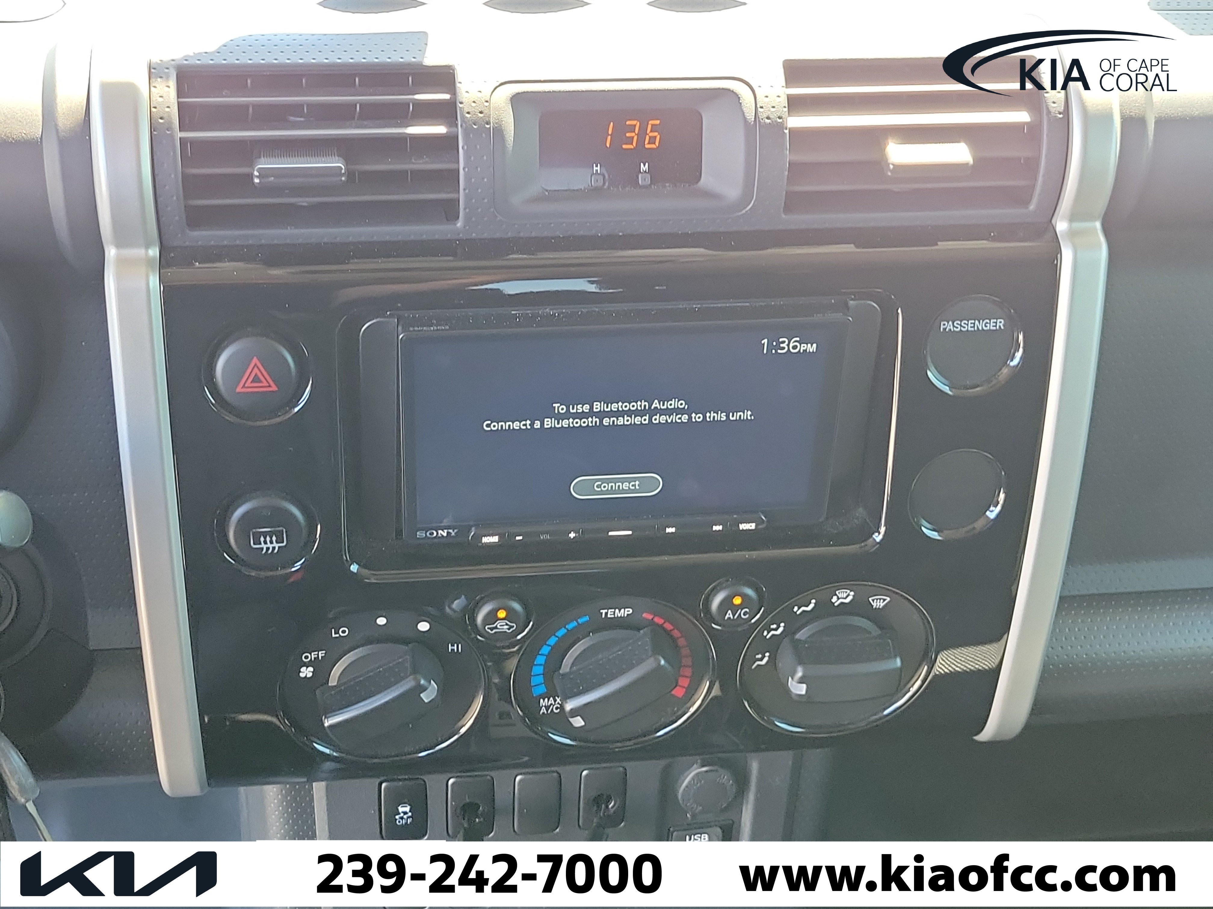 Used 2014 Toyota FJ Cruiser 4WD w/ Convenience Package image 18