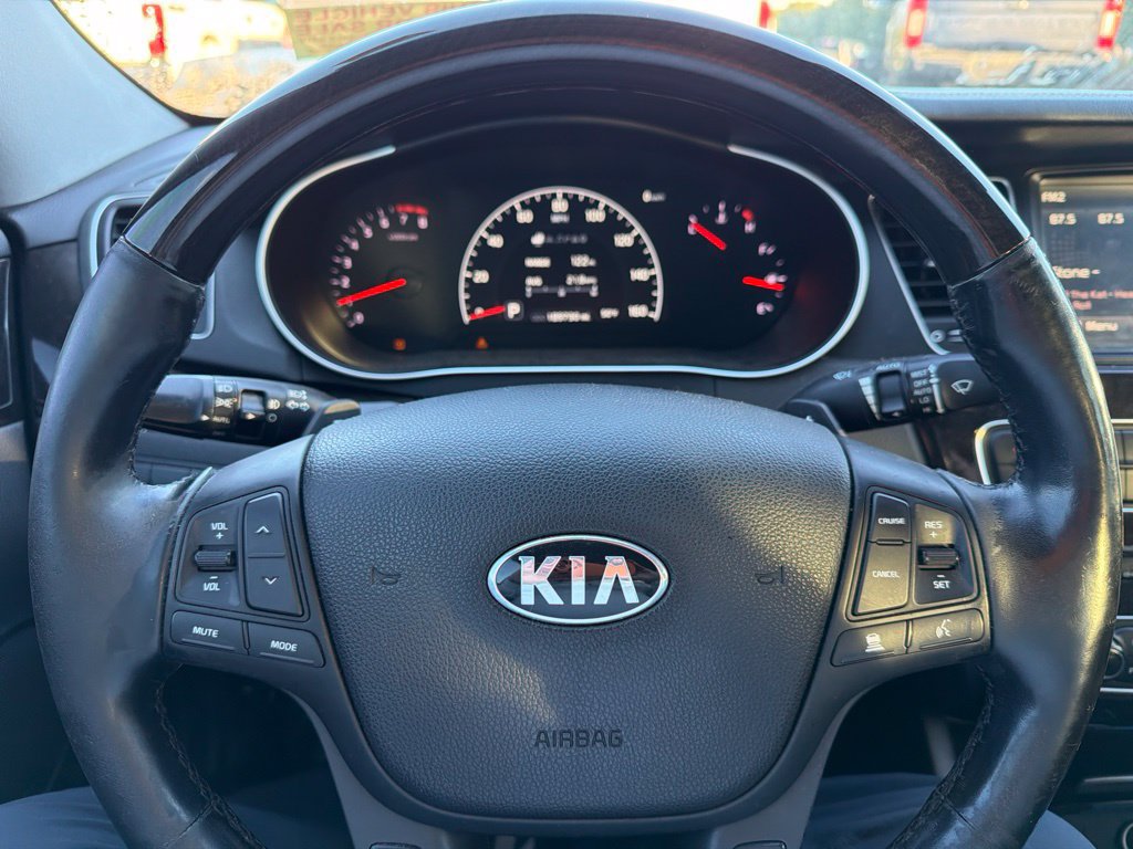 Used 2014 Kia Cadenza Premium w/ Technology Package FWD image 7
