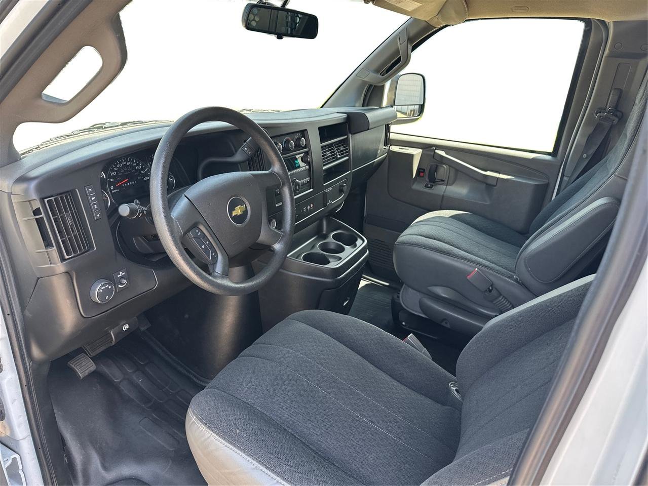 Used 2022 Chevrolet Express 2500 w/ Driver Convenience Package RWD image 28