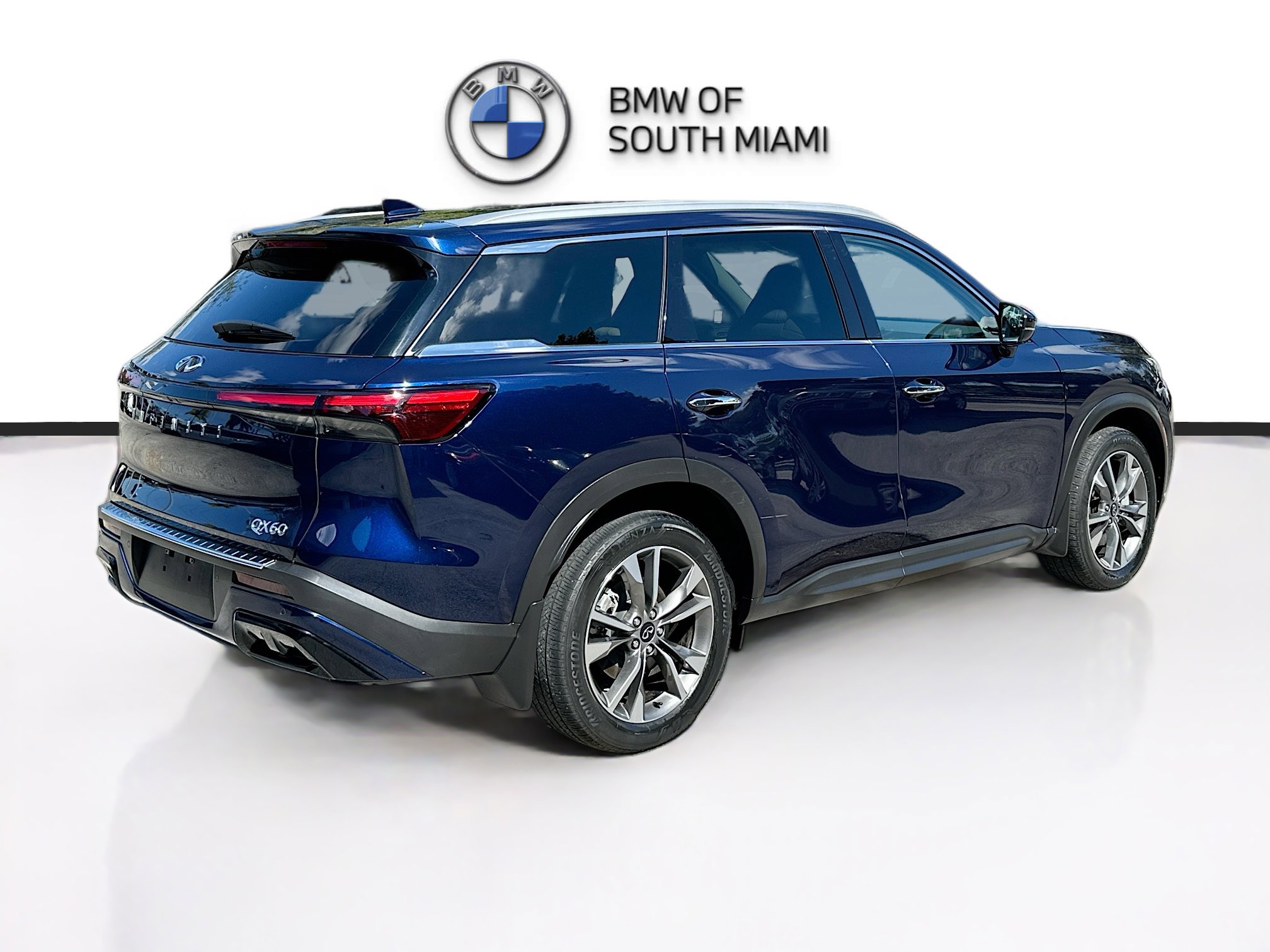 Used 2023 INFINITI QX60 Luxe w/ Cargo Package image 7