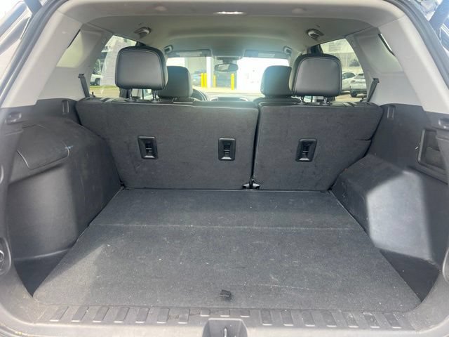 Used 2024 GMC Terrain SLT w/ Tech Package AWD/4WD image 14