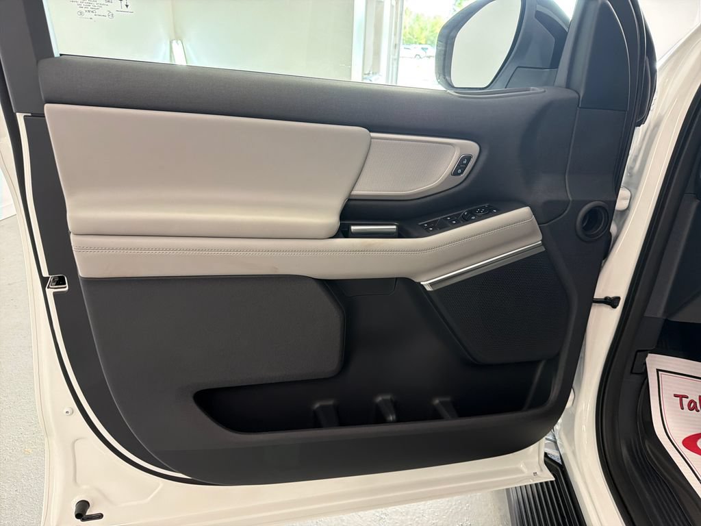 New 2027 Ford Expedition Active RWD image 14