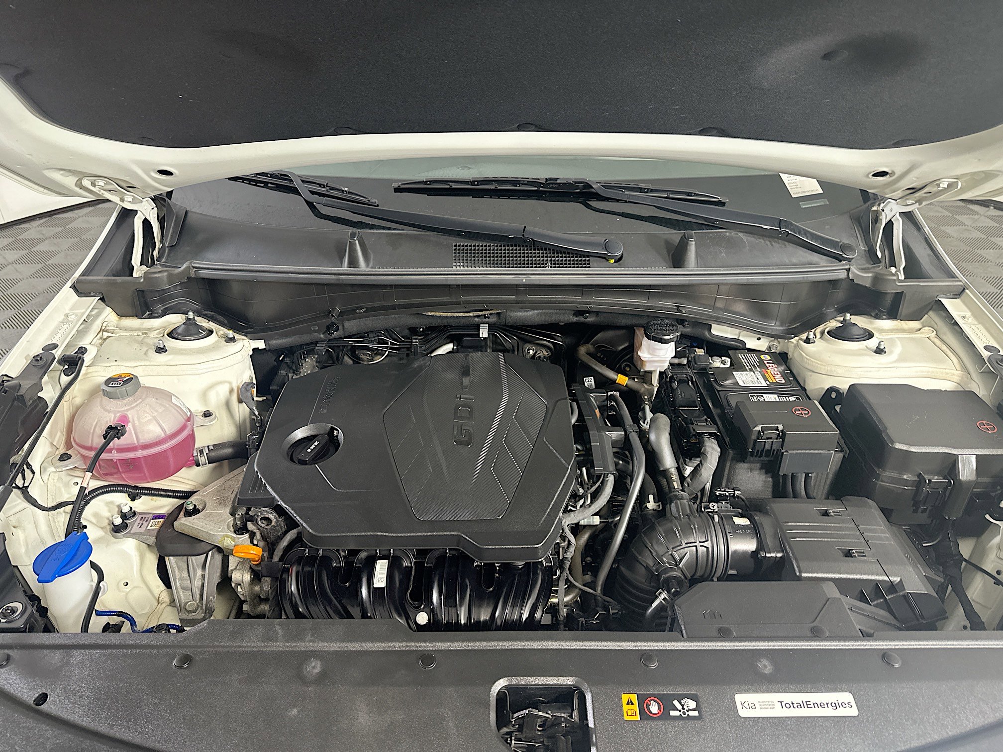 Used 2024 Kia Sportage LX image 32