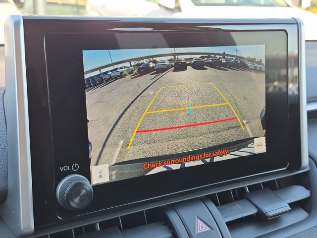 Used 2024 Toyota RAV4 LE AWD/4WD image 13