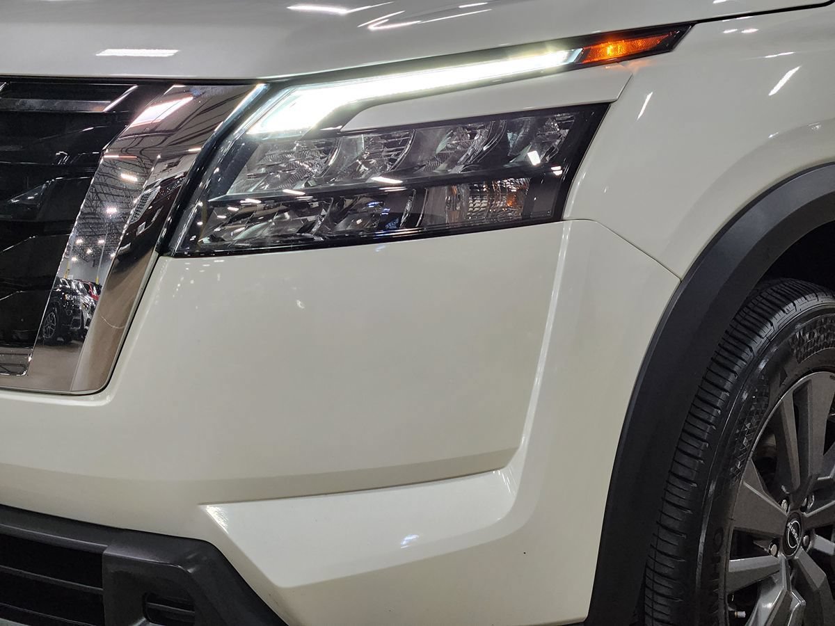 Used 2023 Nissan Pathfinder SV FWD image 10