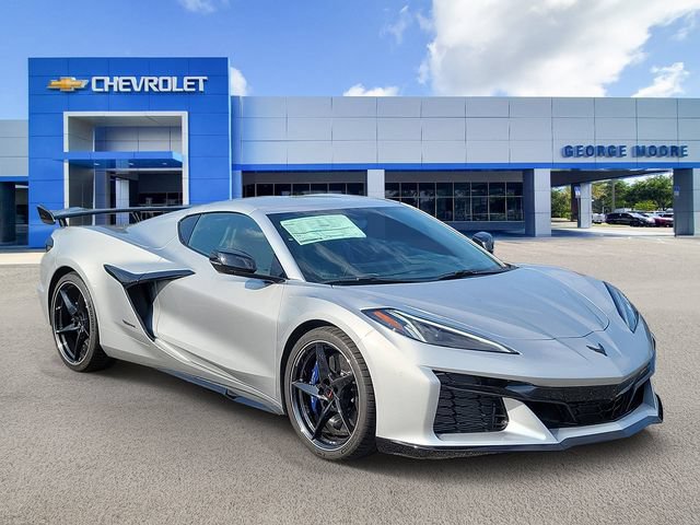 New 2026 Chevrolet Corvette E-Ray w/ ZER Performance Package AWD/4WD image 1