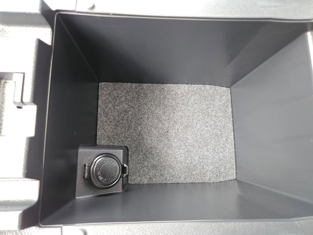 Used 2025 Subaru Outback Premium image 27