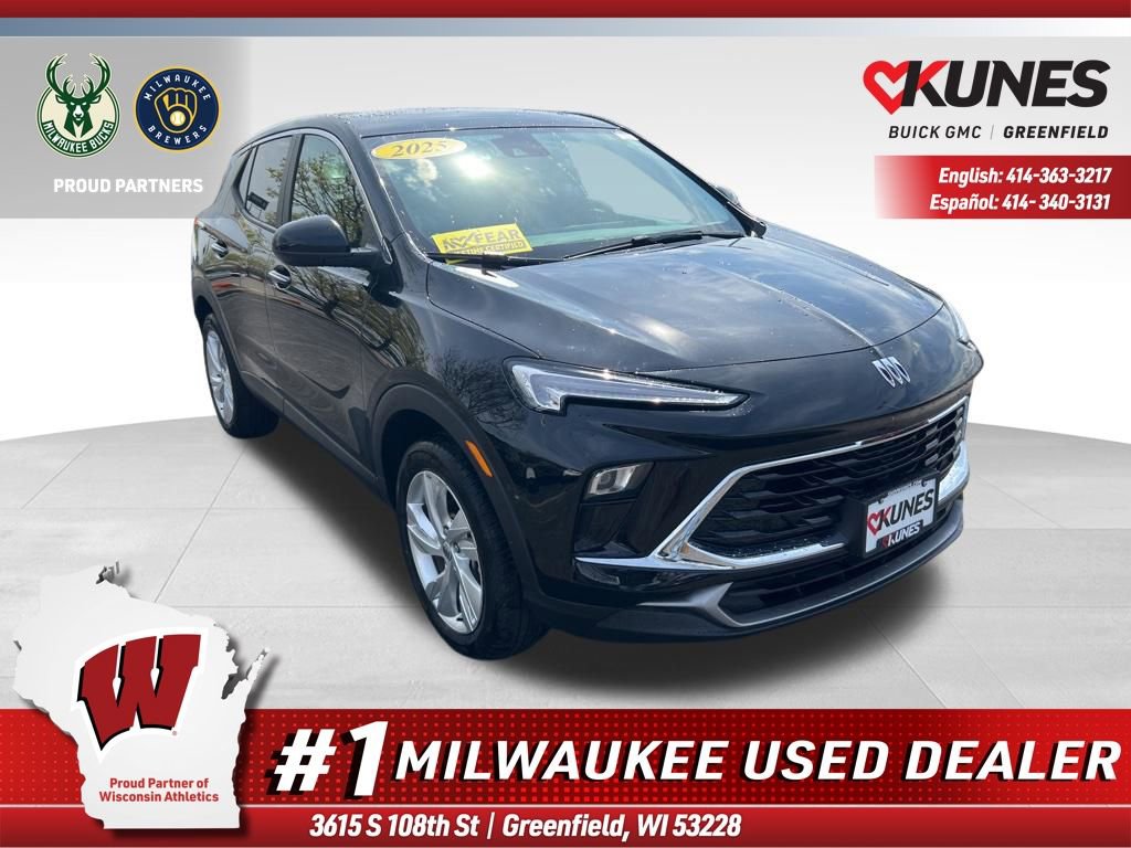 Used 2025 Buick Encore GX Preferred AWD/4WD image 1