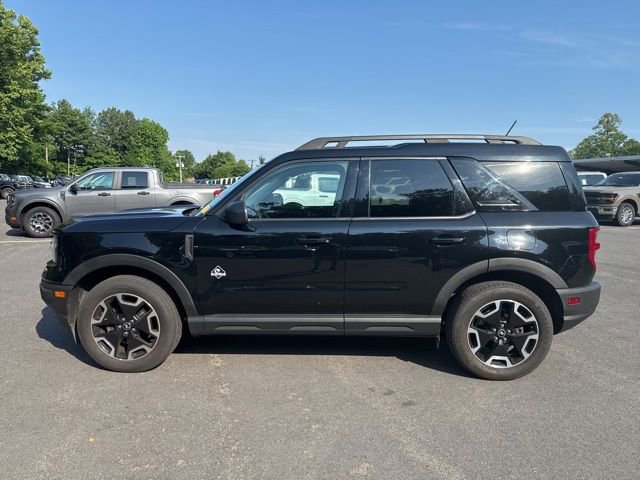 Used 2022 Ford Bronco Sport Outer Banks w/ Tech Package AWD/4WD image 2