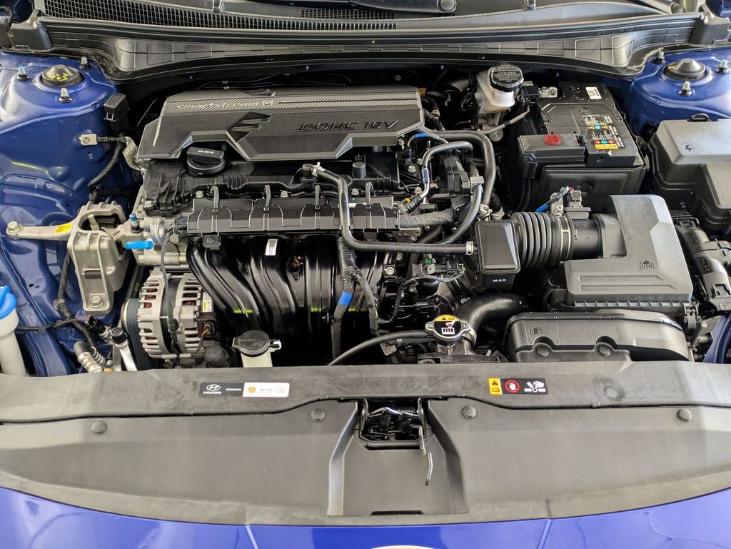 Used 2025 Hyundai Elantra SEL image 31