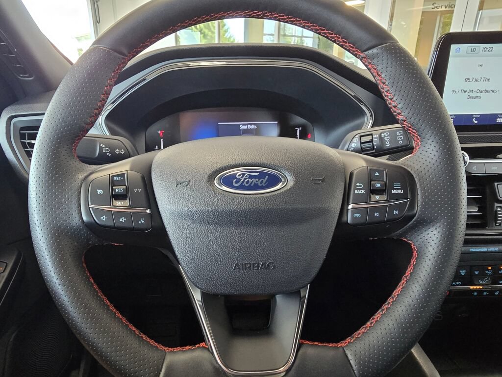 Used 2025 Ford Escape ST-Line Select AWD/4WD image 19