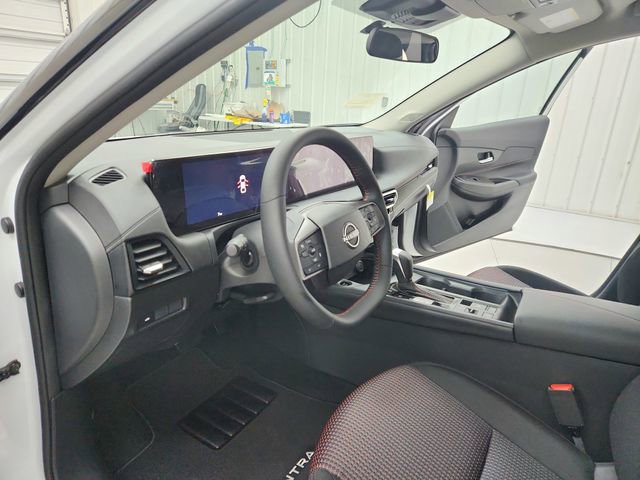 New 2026 Nissan Sentra SR w/ Floor Mat Package image 18